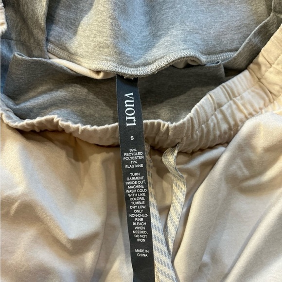 VUORI Halo Performance Stretch Warm Up Joggers Cream DreamKnit Womens SMALL - Picture 4 of 9